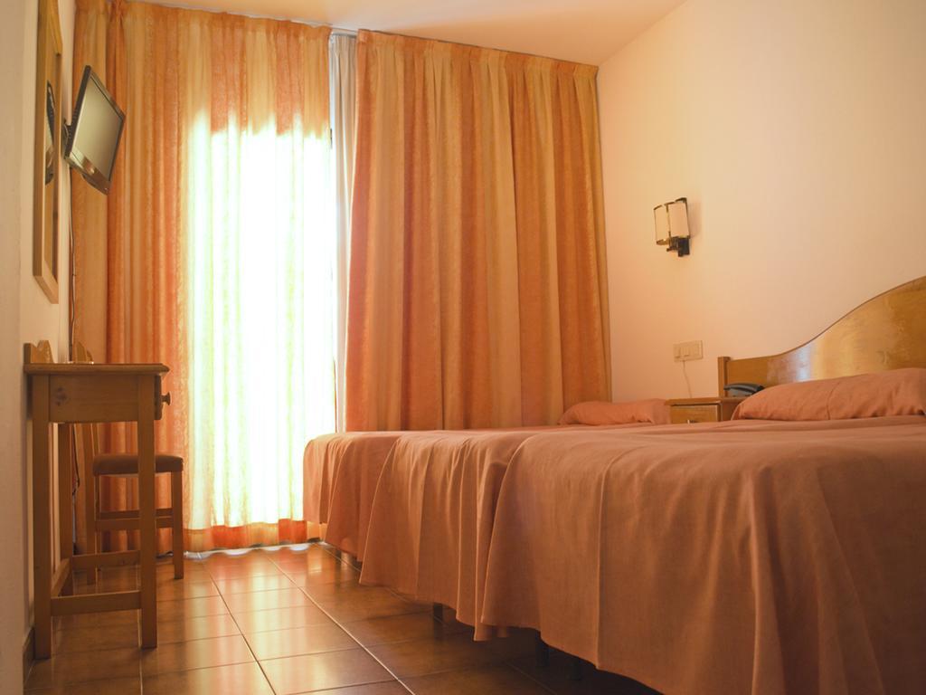 Hotel Parc روساس الغرفة الصورة